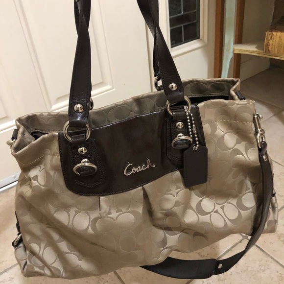 Coach Handbags - Coach Purse